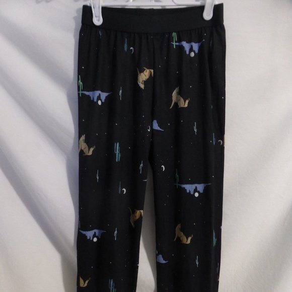 OLD NAVY, large, size 10-12, boy's pajama bottoms, howling wolf print BNWT